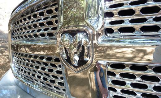 2014-ram-1500-ecodiesel-laramie-badge-and-grille-photo-541407-s-520x318 - Copy