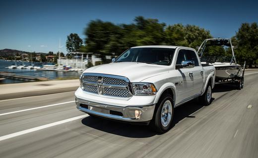 2014-ram-1500-ecodiesel-laramie-photo-541413-s-520x318